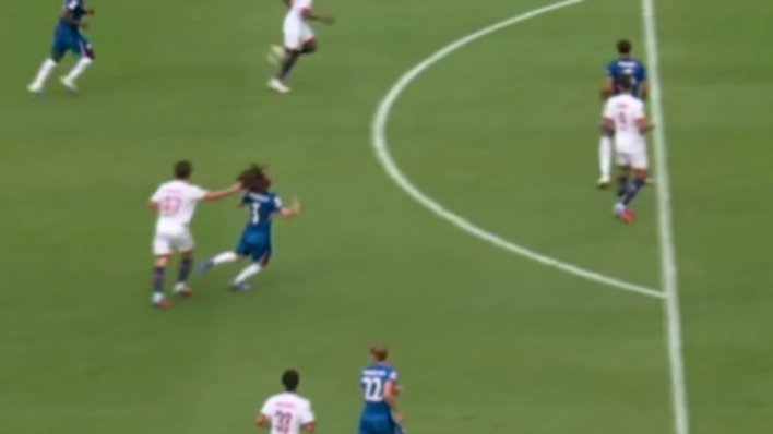Pogledajte jedan od najbizarnijih crvenih kartona u posljednje vrijeme! Šokantan potez zvijezde PSG-a