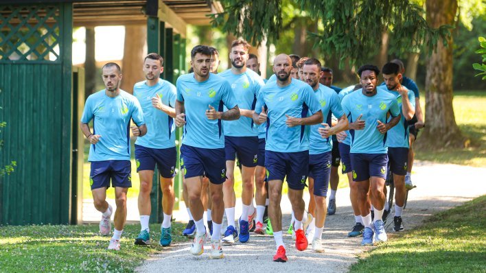 Boban nastavlja 'čistiti' svlačionicu Dinama; poznat je i klub u koji odlazi veznjak Modrih?
