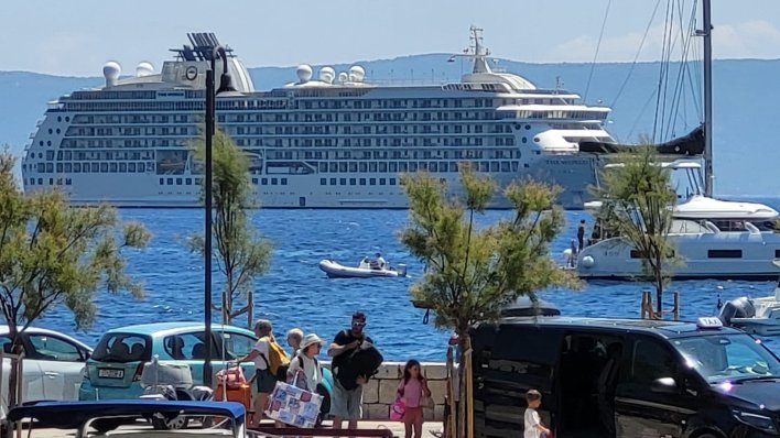 VIŠE OD MILIJUN PUTNIKA