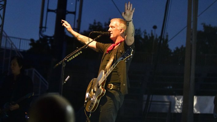 Queens of the Stone Age na Šalati: Rock opereta iz srca pustinje