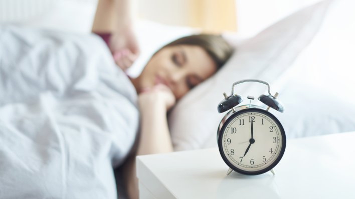 JUTRO ODREĐUJE DAN