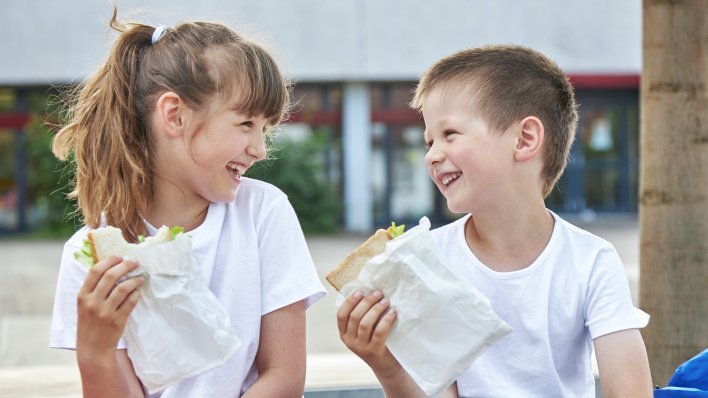 Bez stresa do užine: Ovo je 5 međuobroka koje klinci vole, a vi lako pripremate