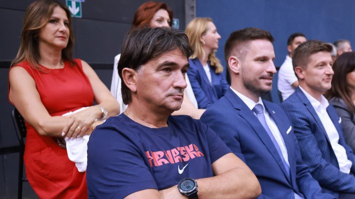 NA TENIS