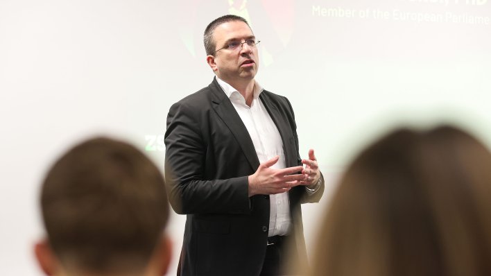 'UTJECAJ SRBIJE I RUSIJE'