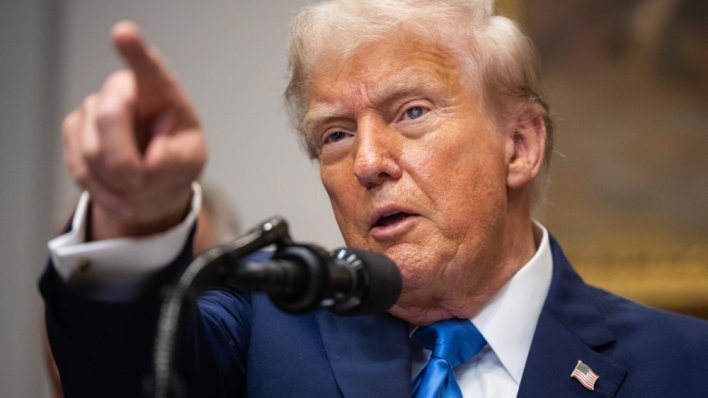 Trump objavio da paracetamol uzrokuje autizam; Krenuo i u obračun s Antifom