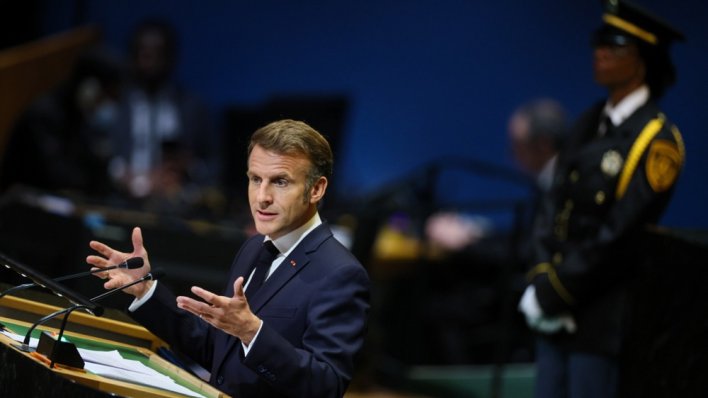 Macron: Živimo u paradoksalnom trenutku, moramo ustati i djelovati