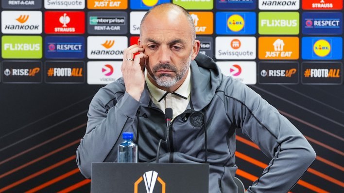 Huligani napali srpskog trenera: Bacali mu baklje pred stanom, vikali...