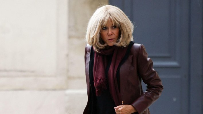Neobičan stajling Brigitte Macron: Zanimljiv modni iskorak prve dame