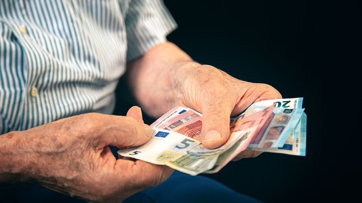 Božićnice za umirovljenike: Dio gradova već je objavio iznose i datume, evo kako se prijaviti