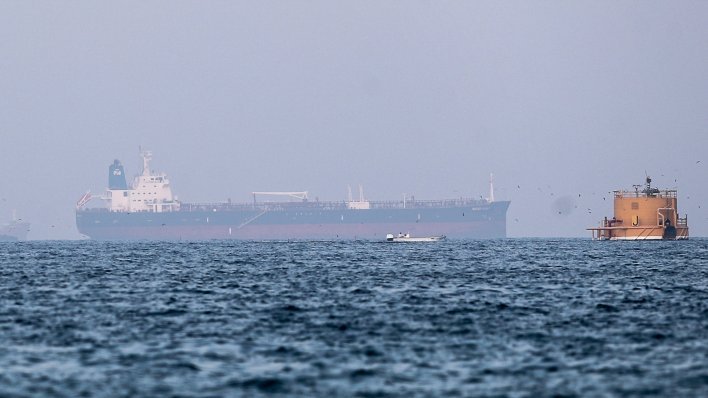 Tanker s ruskom naftom nije uspio istovariti robu u Venezueli i sad plovi prema Europi