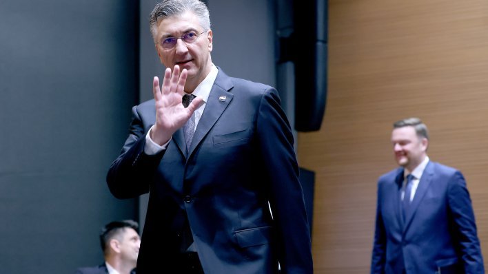 S OBITELJI I MINISTRIMA