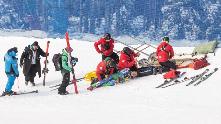 Slovenski skijaš doživio težak pad: Helikopterom prevezen u bolnicu