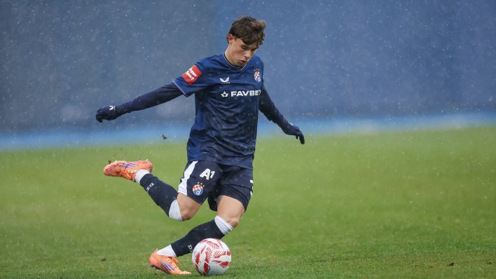 Noa Mikić napustio je derbi nakon sporne situacije: Evo kakvo je stanje s Dinamovim mladićem