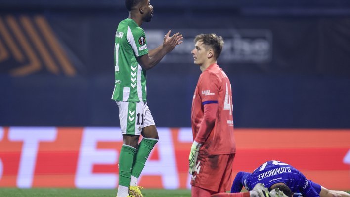 Pogledajte neshvatljiv potez Dinamovog golmana; i komentator ostao u nevjerici