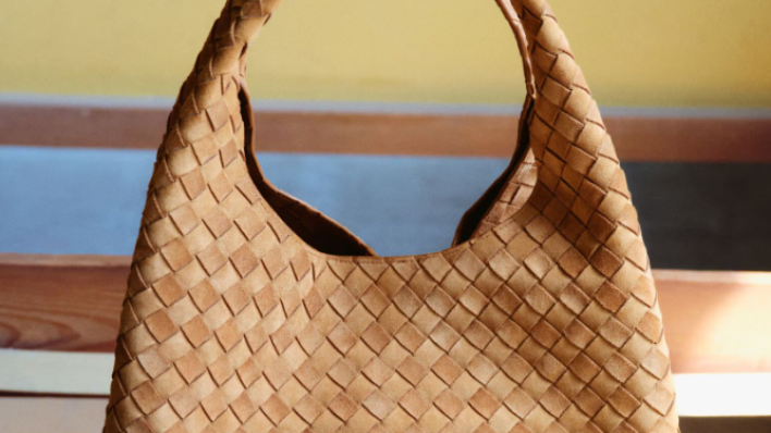 Ovo će biti 'it' torba 2026. godine; vraća se hit s početka milenija