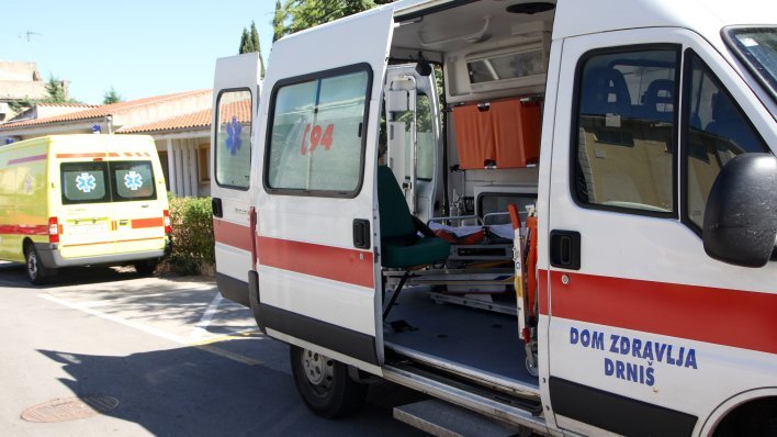 Pobuna u Drnišu zbog liječnika iz Irana: 'Uključio je ChatGPT da se ne osramoti'