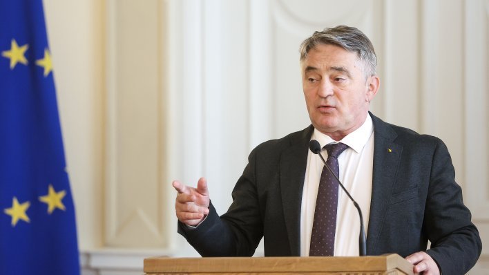 Komšić našao kandidata za nasljednika koji je bio u skandalu, u sve se umiješala i Hrvatska