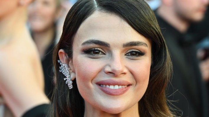 Svi pričaju o njoj i Đihanu, a srce glumice 'Dalekog grada' privatno pripada drugome: Evo koga ljubi