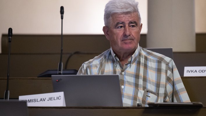 Jelić zatražio da se Bandićev grob uredi o trošku Zagrepčana