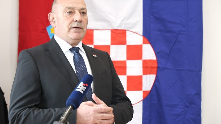 Medved: 'Srbija se mora suočiti sa svojom ulogom u zlu koje je počinila'