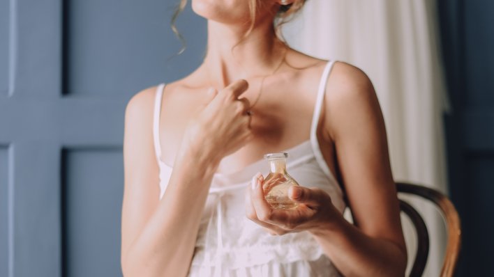 Parfem nikada nije dosadan poklon, a evo kako odabrati onaj koji će oduševiti