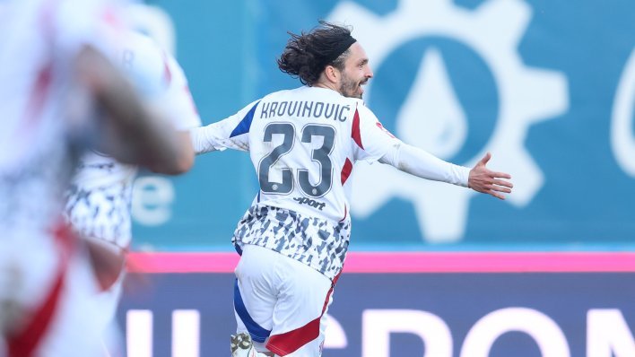 Krovinović o zvižducima na Poljudu: Meni nije lako, a kamo li djetetu od 18 godina