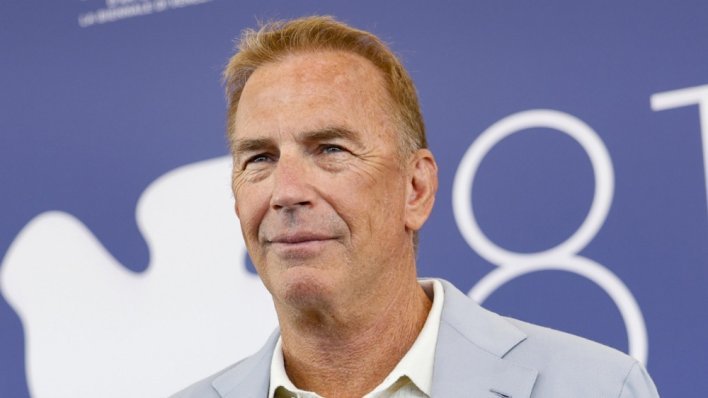 Sve je stiglo na naplatu: Umjesto darova na adresu Kevina Costnera za Božić stigla tužba