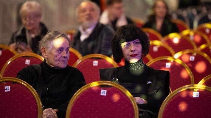 Mirela Holy uhvaćena u posebnom društvu na koncertu u zagrebačkoj Areni