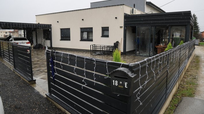 U Sesvetama na kuću punu ljudi bačena eksplozivna naprava