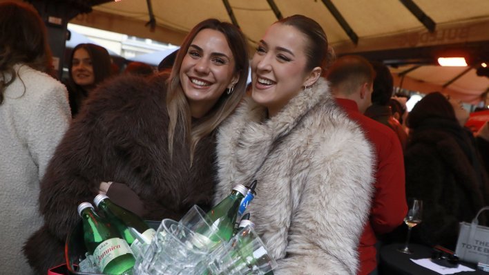 Ni užasno vrijeme nije ih spriječilo: Pogledajte nevjerojatne prizore iz središta Zagreba