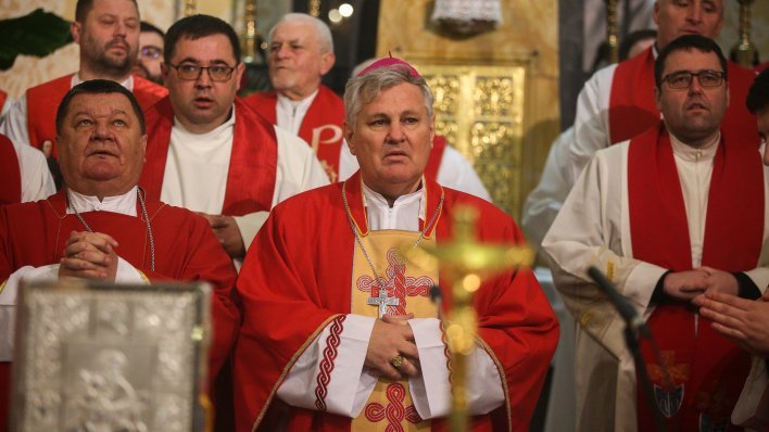 Na kraju mise u Sisku pozdravljeni strani radnici