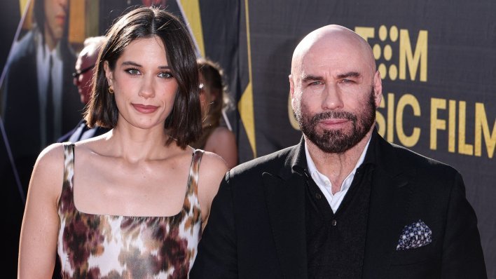 Emotivan božićni video Johna Travolte: Ovako se zahvalio za 50 godina podrške