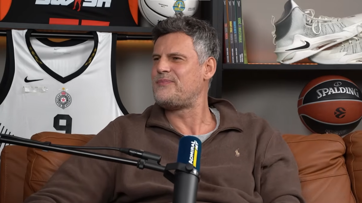 osvrnuo se na kontroverzu