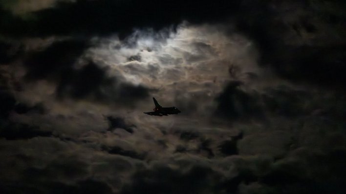 Britanci i Francuzi bombardirali podzemno skladište Islamske države