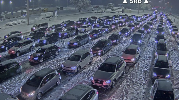 Pogledajte stanje na prometnicama diljem zemlje: Snijeg, vjetar prometna nesreća...