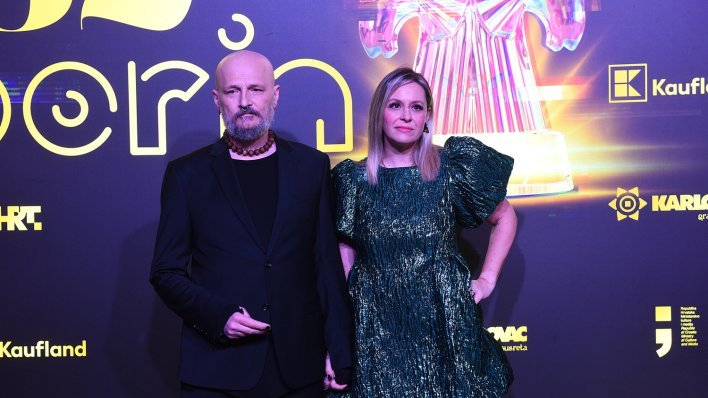 Damir Urban i Milica na snijegu s djecom: Ovo je rijetki privatni trenutak kojim je sve oduševio