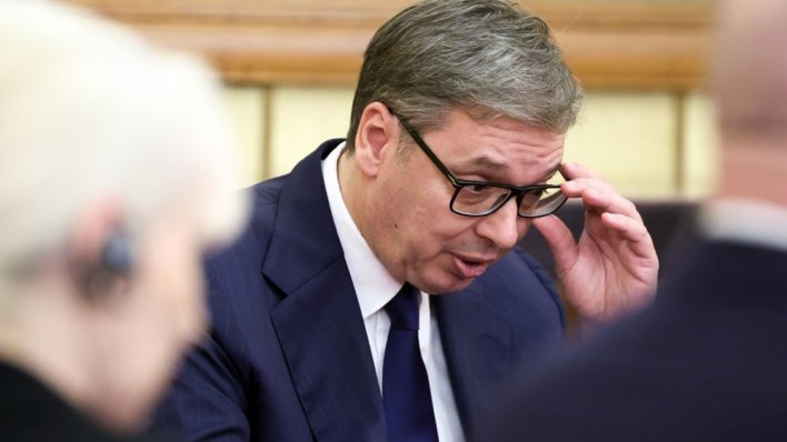 Vučić se pohvalio čišćenjem snijega: Skoro nijedna zemlja to ne radi