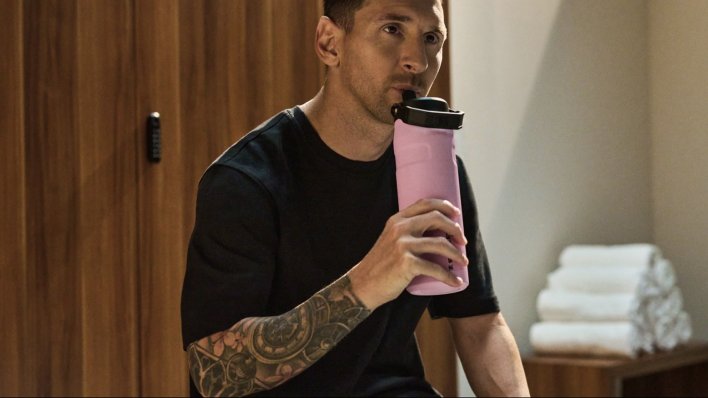 Messi jednom rečenicom napravio kaos: ‘Zabranjeno’ piće rivalu donijelo milijarde