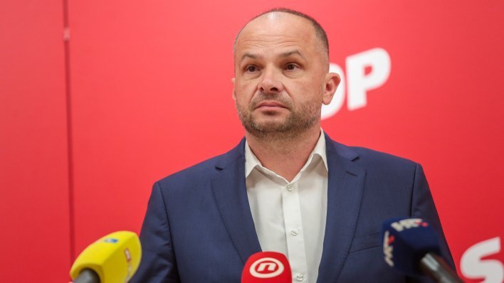 Hajdaš Dončić: Svjedočili smo da se Plenković oduševljava prikupljanjem autograma