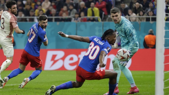 Raspad sistema u FCSB-u uoči Dinama. Šef kluba nakon kiksa udario po igračima, pridružio mu se i trener