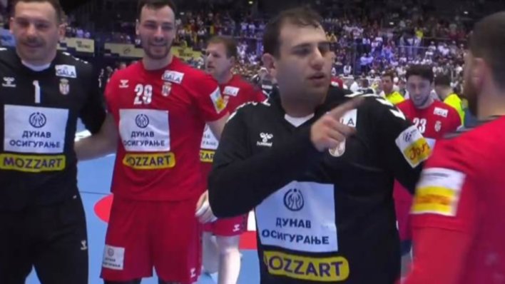 Nakon rušenja Njemačke uslijedila neočekivana scena: Pogledajte što je junak Srbije napravio suigračima