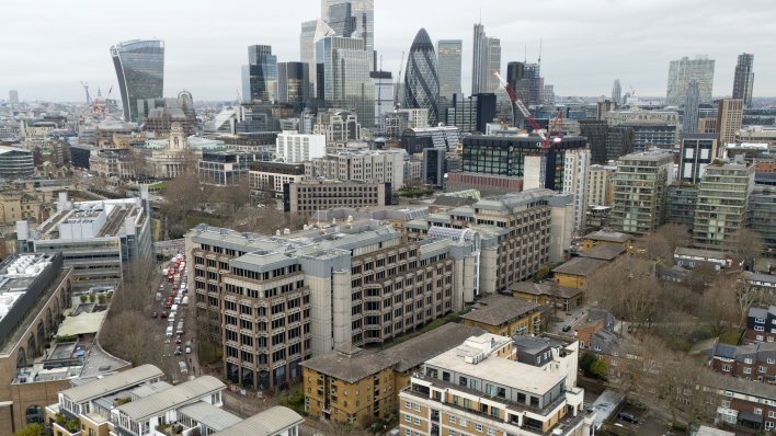 sporno veleposlanstvo