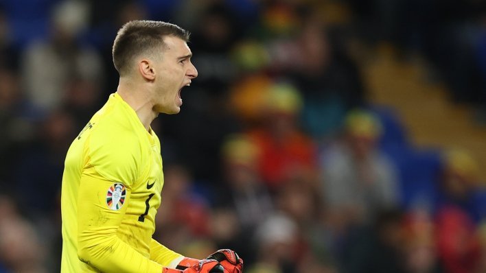 Dominik Livaković napustio Gironu, ali ovo što i dalje pišu o njemu...