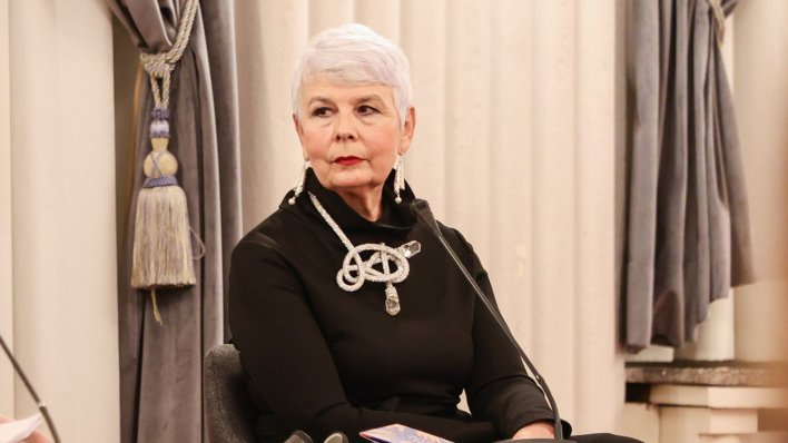 Odvažno izdanje Jadranke Kosor: Na vlastitu promociju stigla sa zmijom oko vrata