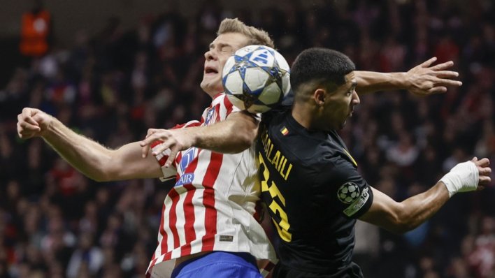 Užasne scene; napadač Atletico Madrida stradao u sudaru glavama, prebačen je u bolnicu