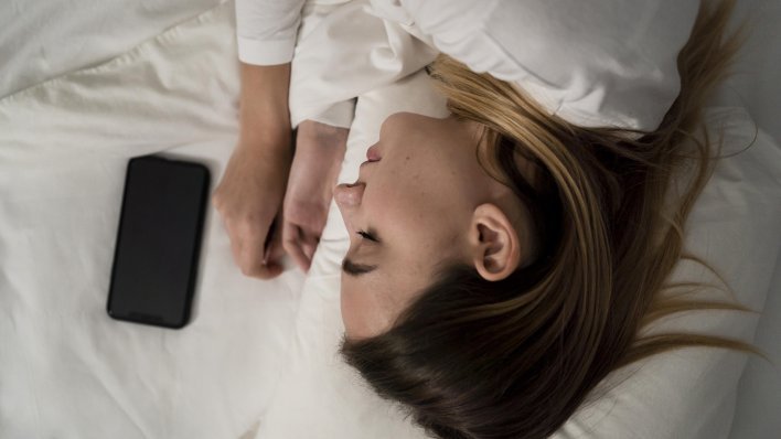 Zabluda o plavom svjetlu: Zašto ekrani nisu glavni krivci za probleme sa spavanjem