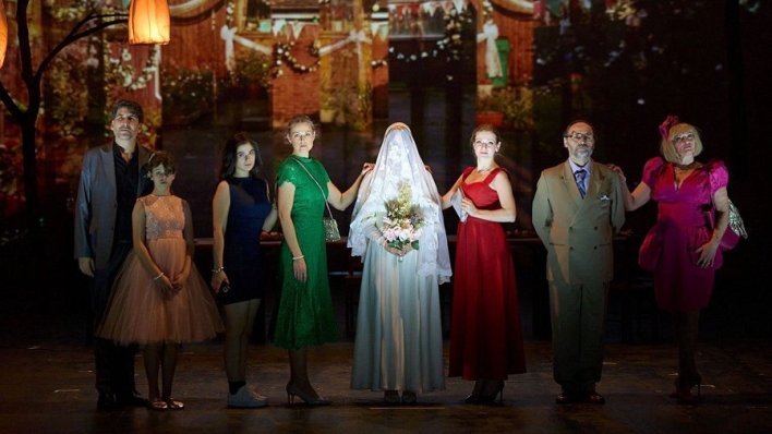 Zvjezdani trijumf u Osijeku: Nova drama Beth Steel 'Dok zvijezde ne padnu' oduševila publiku u režiji Saše Broz