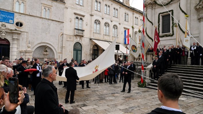 Tradicija koja živi: Festa sv. Vlaha zatvorena spuštanjem svečevog barjaka