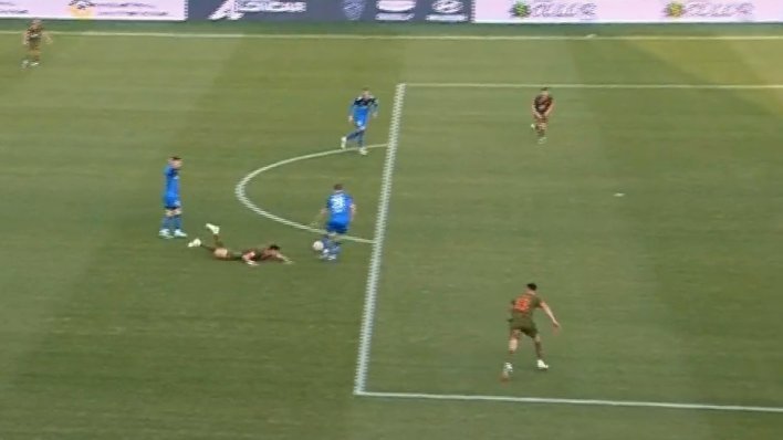 Krivi pas, izgubljeni duel... Pogledajte niz grešaka kojima je Osijek sam sebe pobijedio u Varaždinu