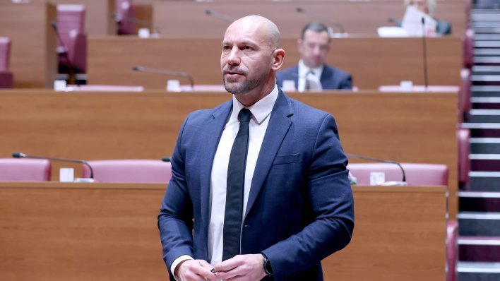 Habijan nije optimističan: Teško ćemo vratiti djecu na igrališta